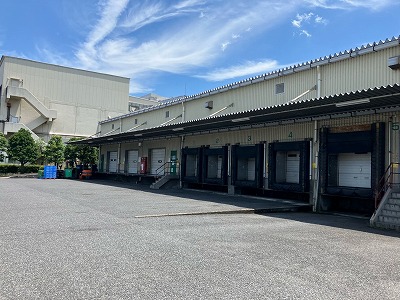 龍ケ崎で折半屋根裏の錆と腐食を確認、倉庫庇の裏面や樋まわりに劣化が広がっていた現地調査