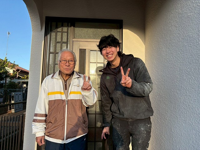 牛久市のお客様より屋根のガルバリウム鋼板カバー工法で施工いたしました。