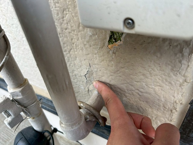 外壁クラック箇所の写真