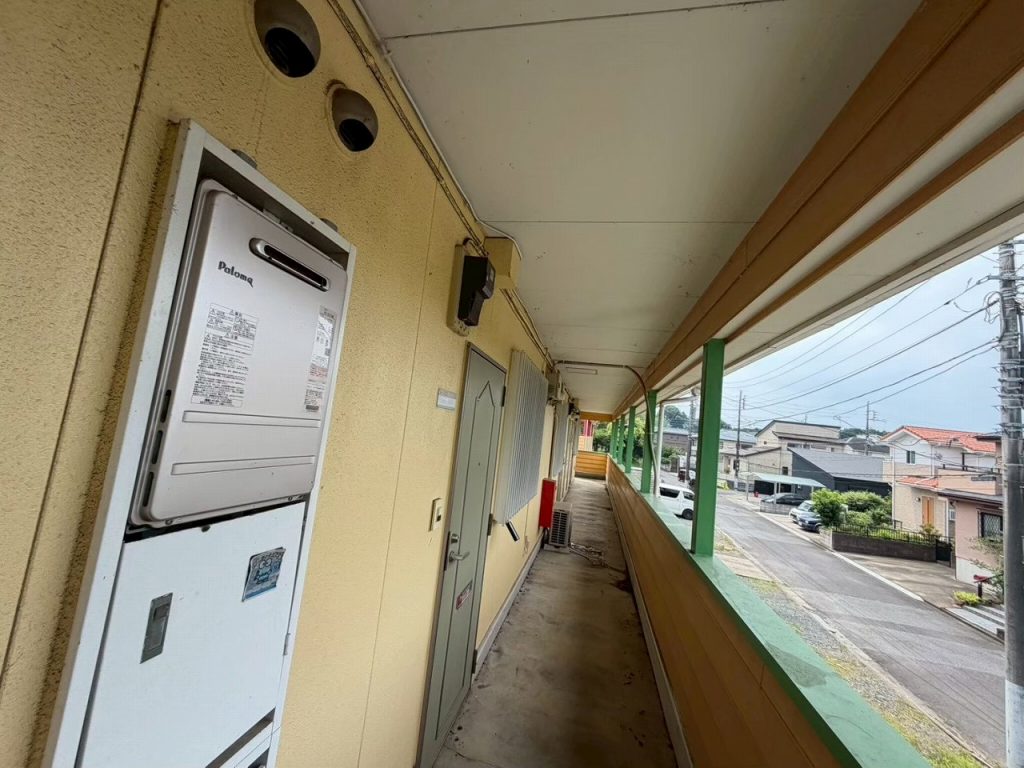 共用廊下の内壁面