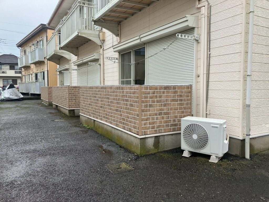 新しい外壁張り