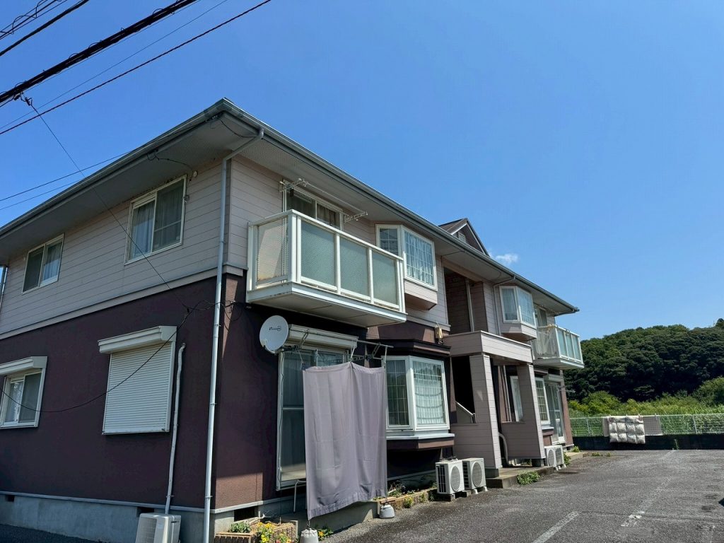 つくば市で屋根塗装前に外壁と雨樋のチョーキングを確認