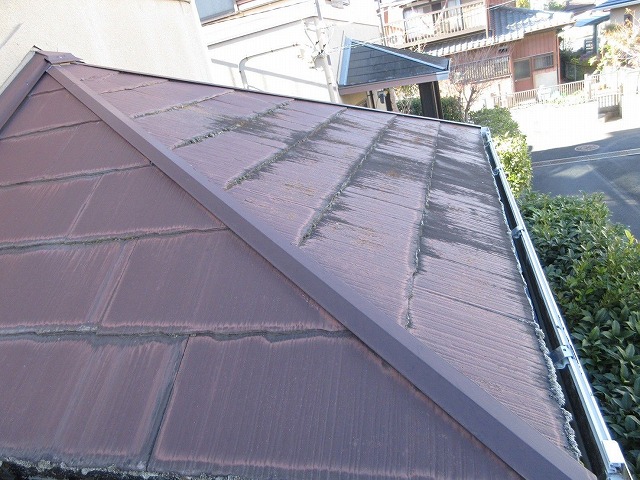 色褪せた屋根の画像