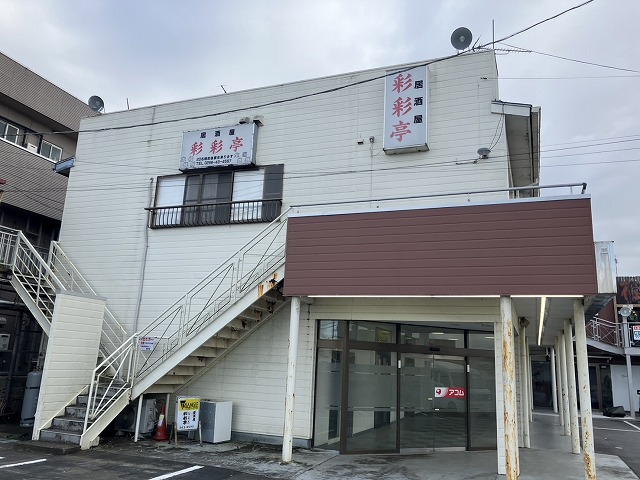 建物裏面の外観