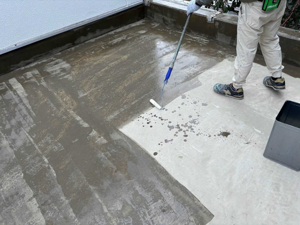 プライマー塗布作業