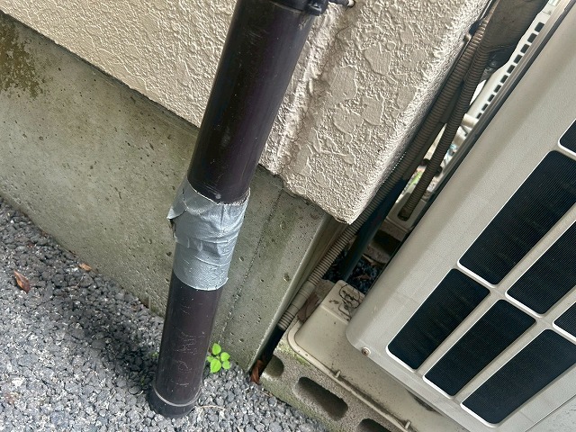 補修跡のある雨樋