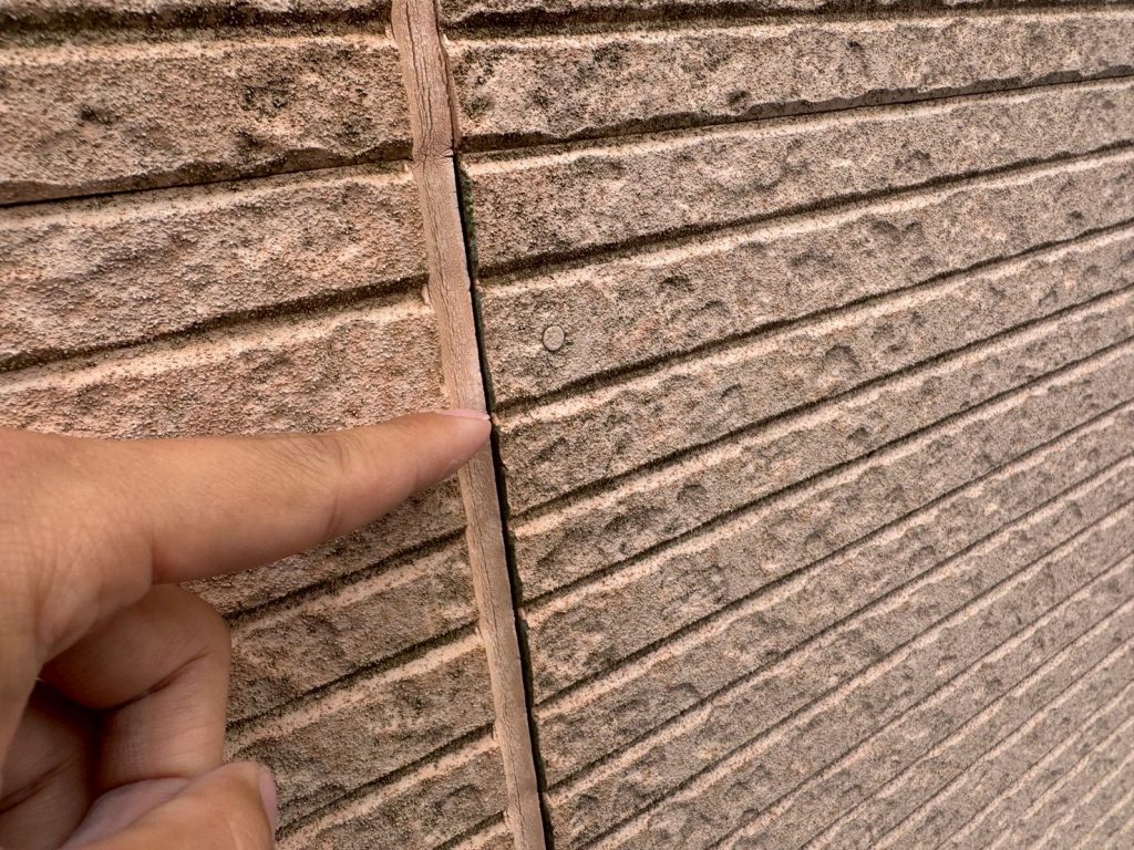 外壁目地の隙間