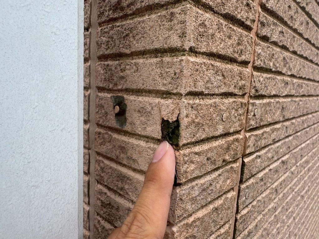 外壁出隅の欠け