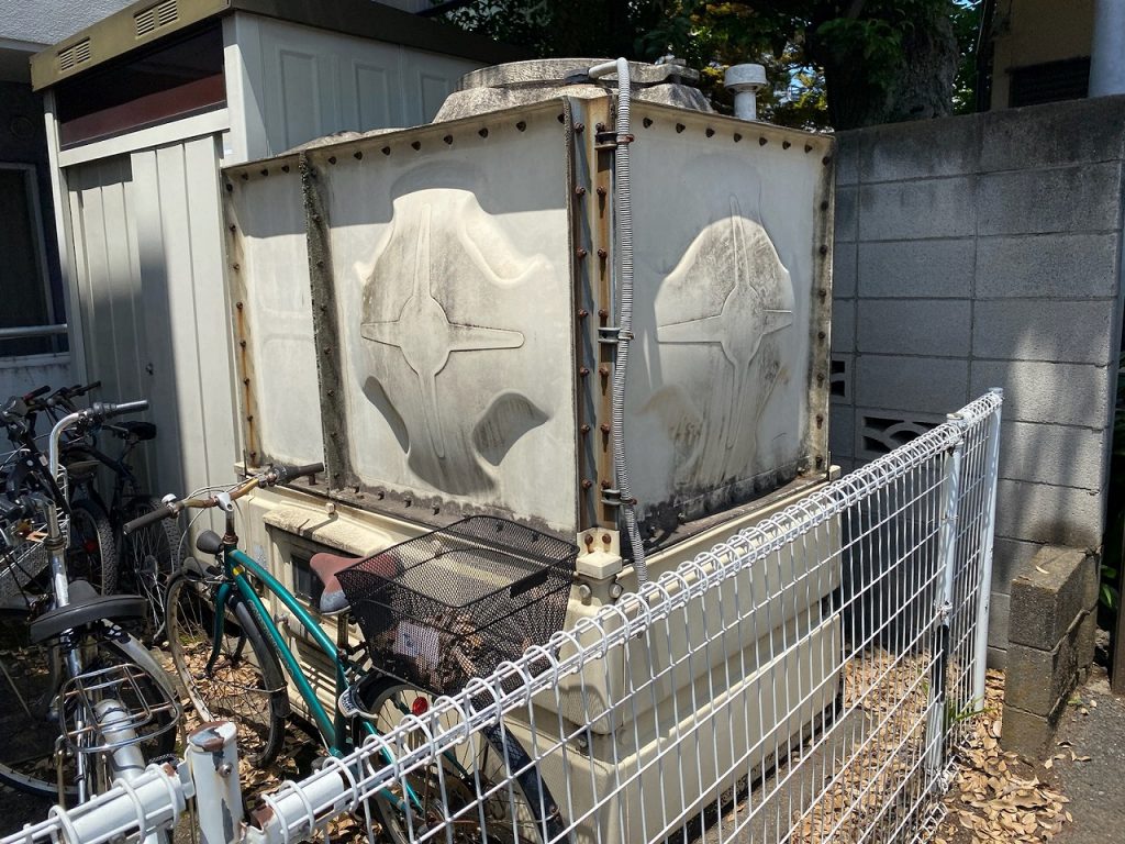 屋外設備の錆と汚れ