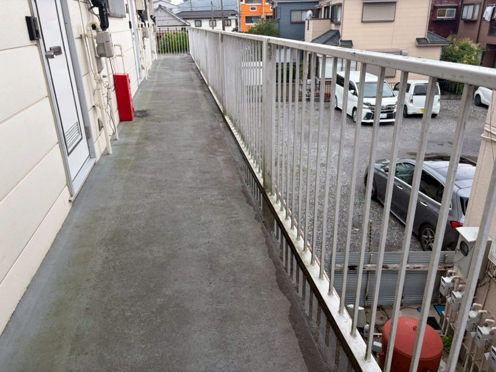共用廊下床の全景