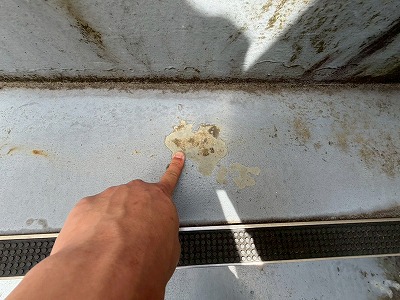 鉄部の塗膜剥がれ