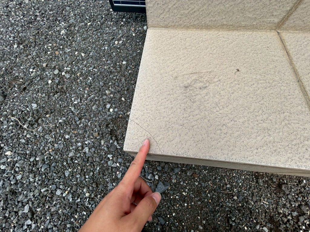 玄関タイルの欠け