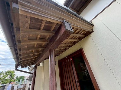 木部軒天の色あせ