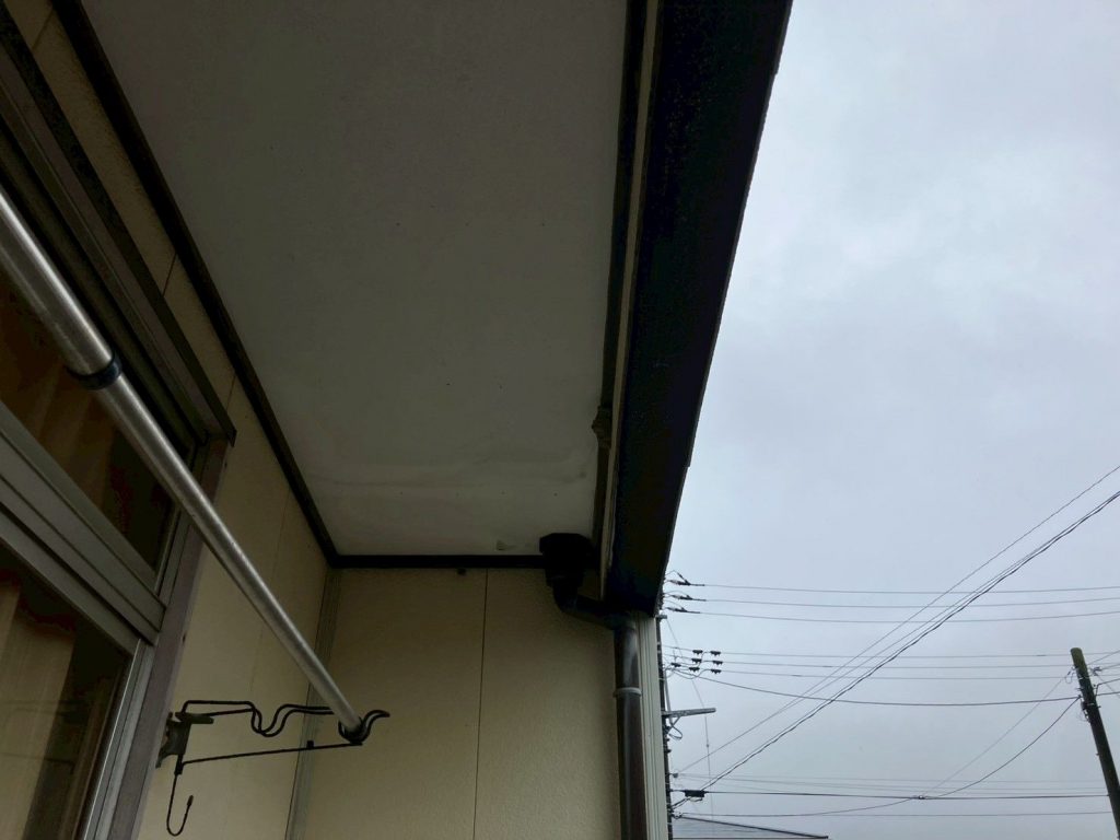 軒天のふくらみ変形
