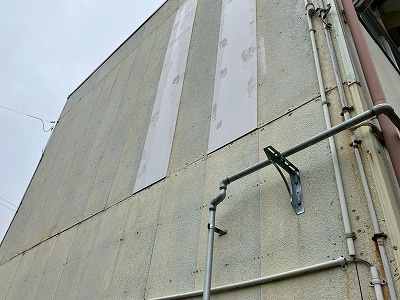 龍ケ崎市で外壁塗装前に判明したケイカル板の継ぎ目開きと雨水侵入、釘浮き・腐食の現地調査